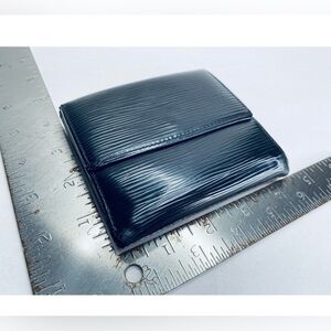 Louis Vuitton Epi Portefeiulle Elise Black Leather Trifold Cash Wallet France
